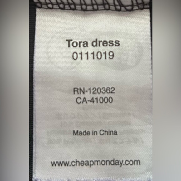 ⭐️ Cheap Monday Crushed Black Velvet Midi Dress Size Small - Picture 4 of 7